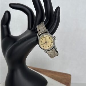 Vintage Timex Silver Watch with Cream Dial lot W4